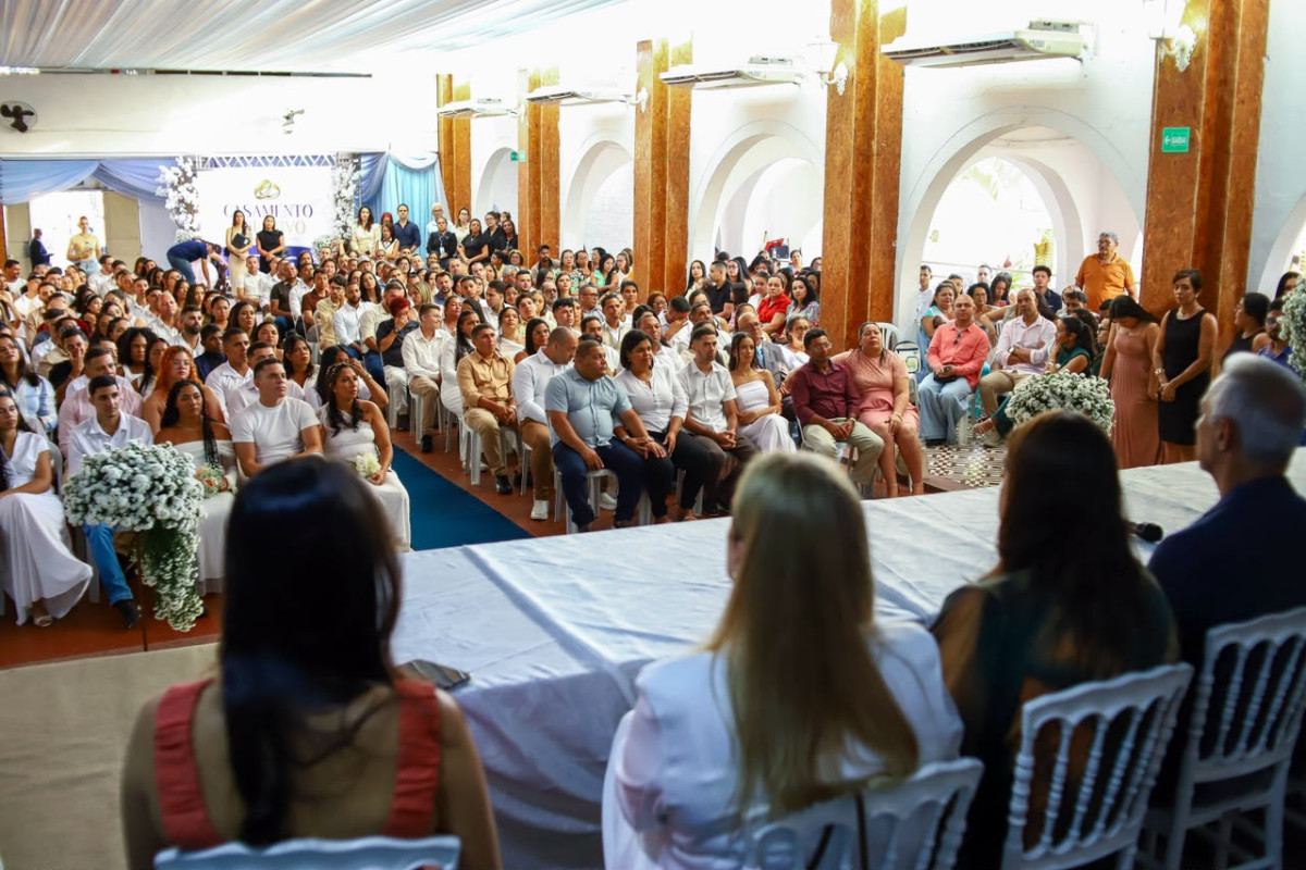 Casamento Coletivo formaliza união de 93 casais em Vitória de Santo Antão