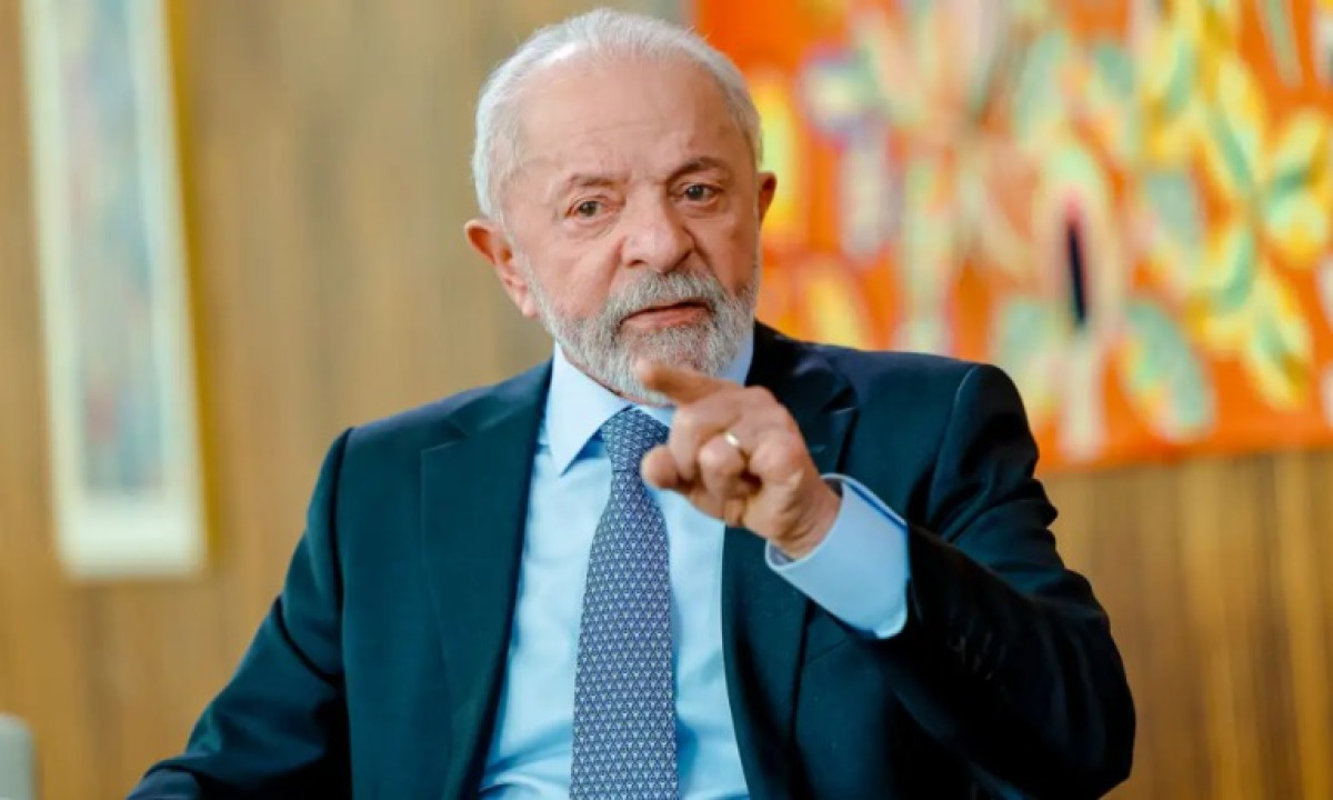 Lula chama Bolsonaro de ‘imbecil’ por falas sobre ‘caixa-preta’ do BNDES; 