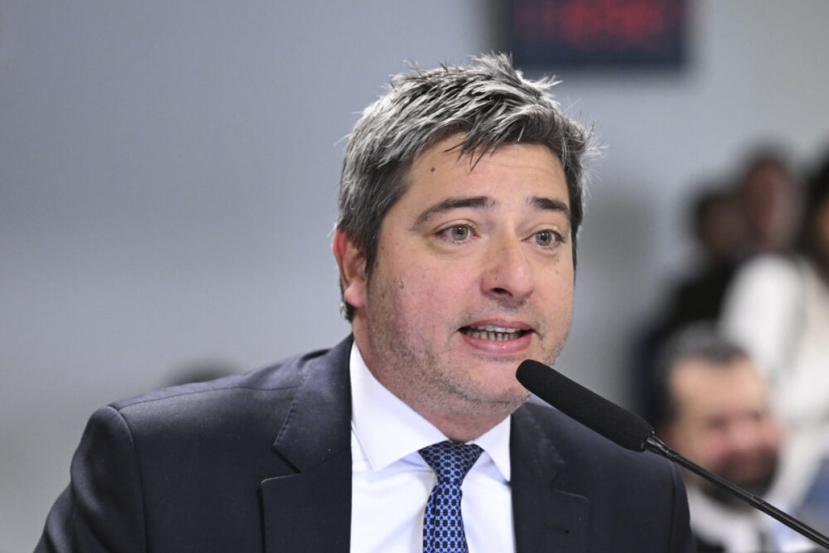 Flávio anuncia Carlos Portinho como pré-candidato do PL ao Senado no RJ