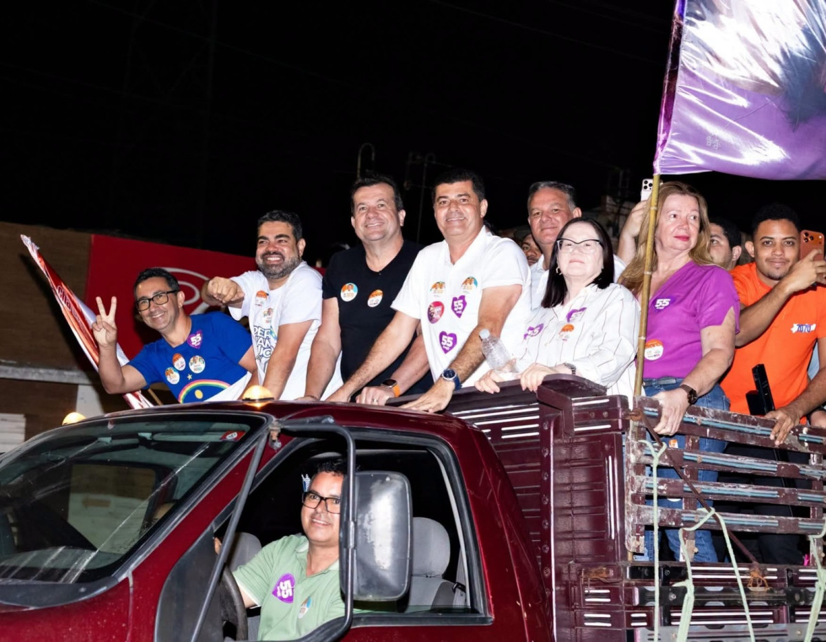 Time Chã Grande arrasta multidão em carreata com presença de Waldemar Oliveira