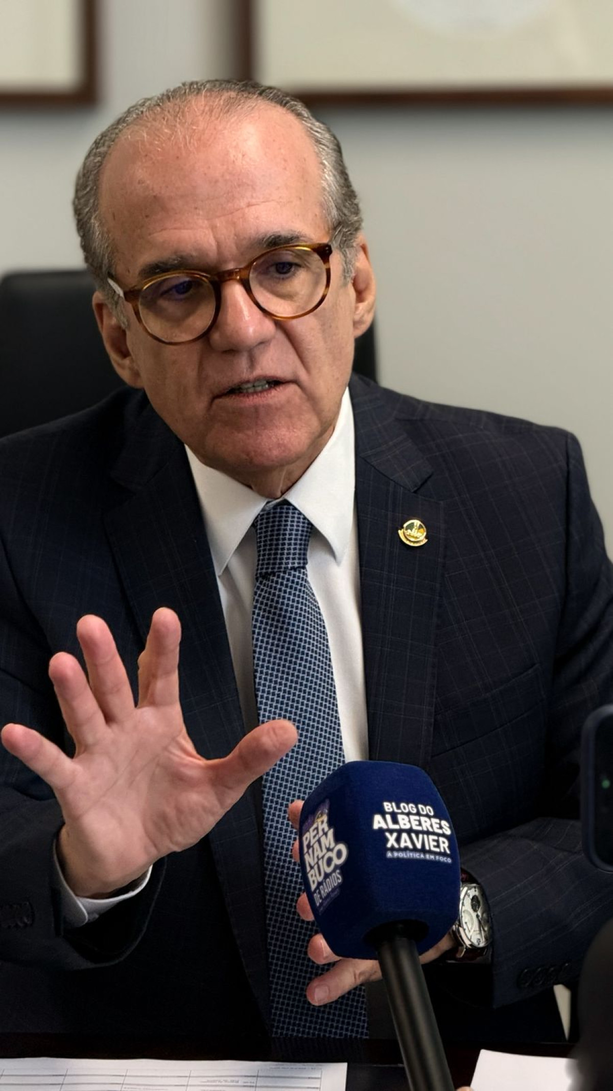 Prefeitos lamentam ausência de Fernando Dueire na disputa pelo Senado