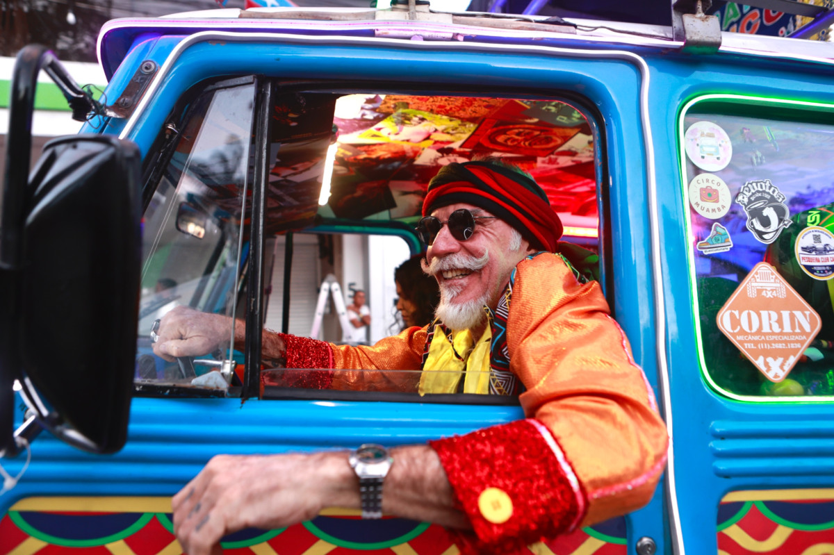 Desfile da Trupe Pernambuco Meu País anuncia chegada do festival em Pesqueira nesta quinta-feira (16)