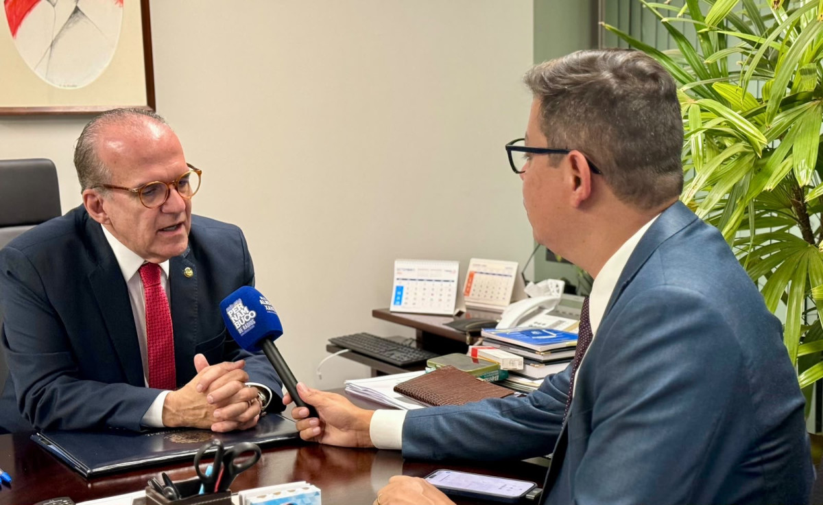 Dueire emite nota após ficar fora da chapa de Raquel Lyra