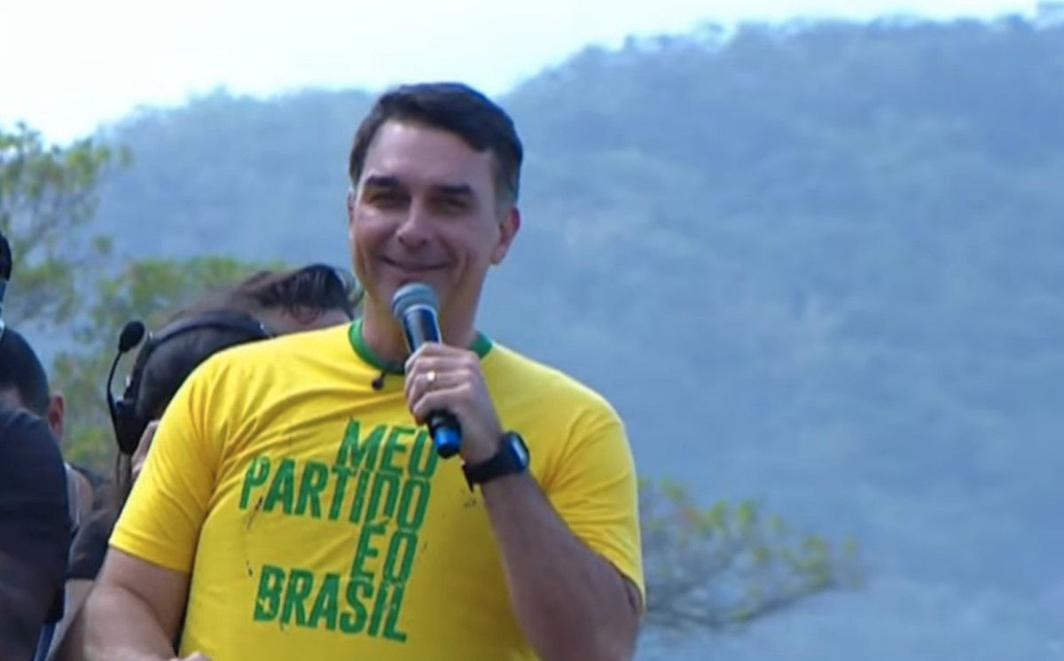 “Rindo da cara do povo sofrido”, diz Flávio sobre Gonet