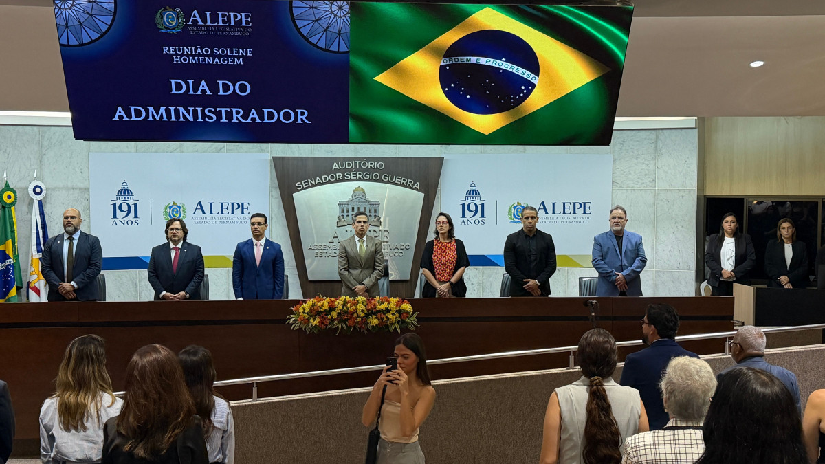 Crea-PE participa de homenagem ao Conselho Regional de Administração na Assembleia Legislativa de Pernambuco
