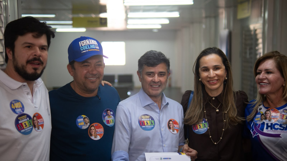 Ao lado de lideranças do Araripe, Eduardo da Fonte visita Hospital do Câncer e reforça compromisso de levar saúde ao interior
