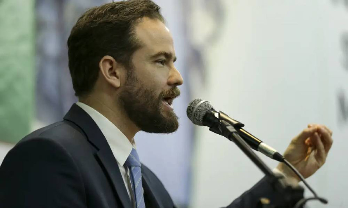 Tarifa dos EUA “se resolve depois da eleição”, afirma Durigan