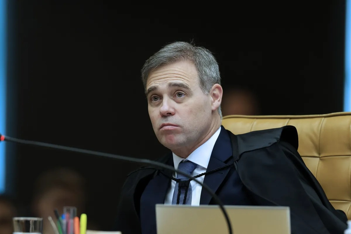Mendonça diz que “jamais poderia publicizar” totalidade do caso Master