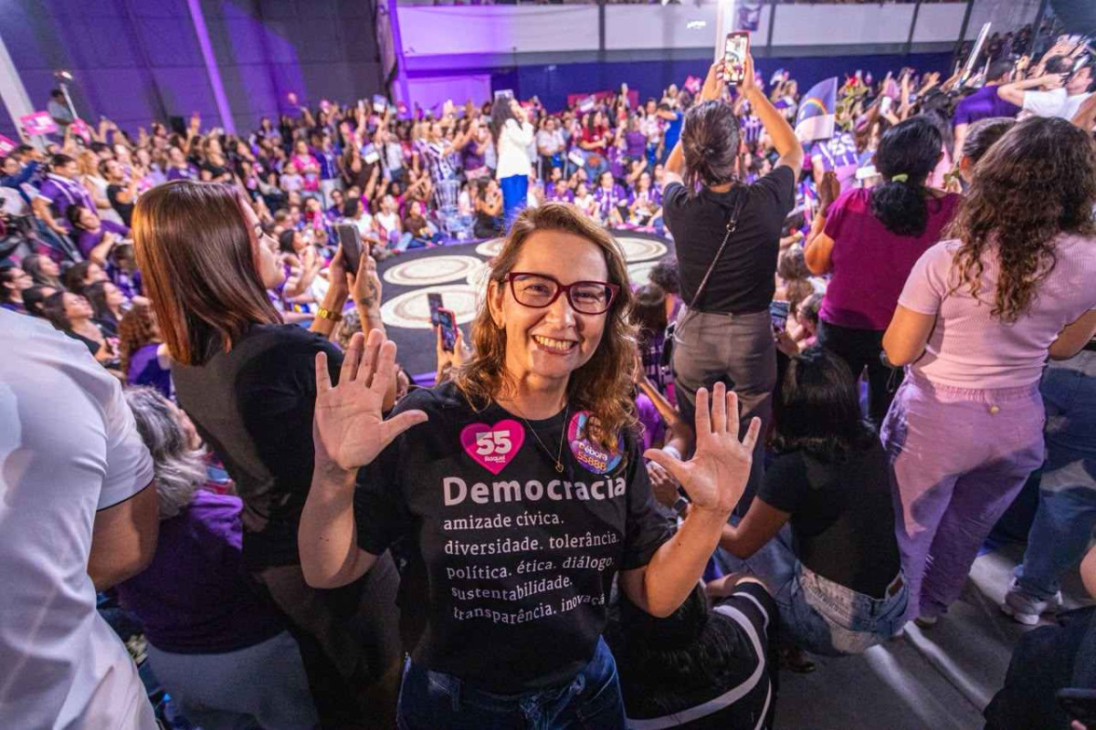 Débora Almeida cumpre agenda no Agreste com roda de conversa em Ibirajuba e encontro com Raquel Lyra em Caruaru