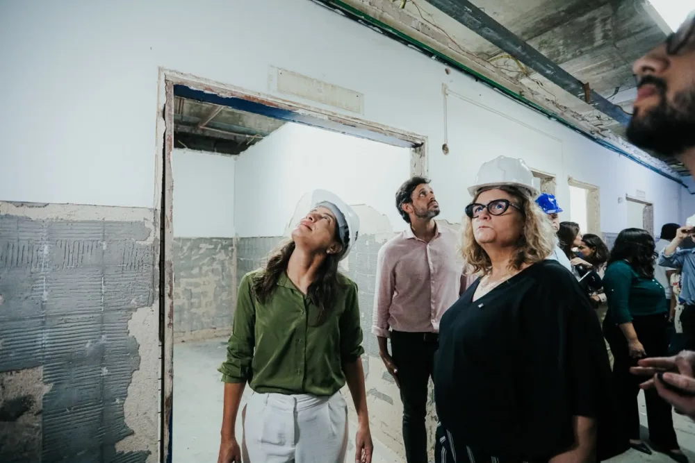 Governadora Raquel Lyra vistoria requalificações no Hospital Geral de Areias, que recebe R$ 17 milhões em investimentos