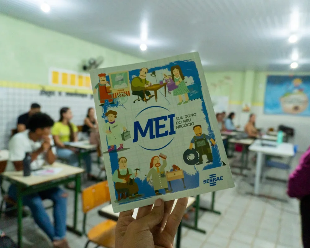 SEBRAE PERNAMBUCO E PREFEITURA DE BEZERROS PROMOVEM AÇÃO “COMPRE DO PEQUENO”