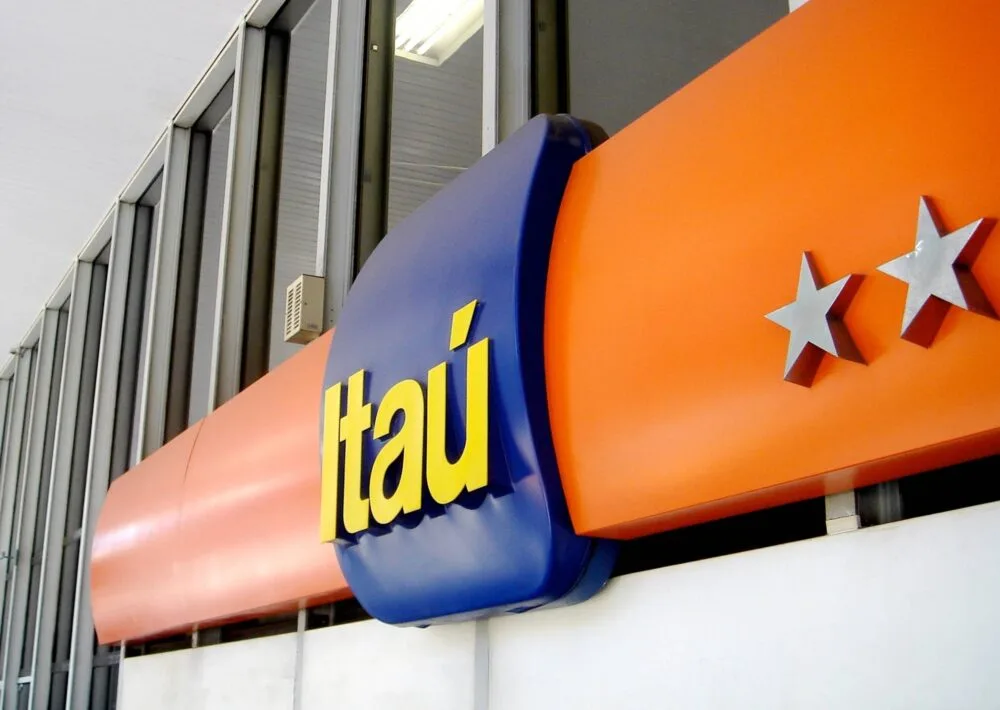 Locação do Itaú bate recorde e sinaliza escassez de escritórios