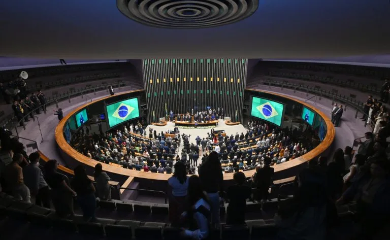 Confira os 25 eleitos para a Câmara Federal
