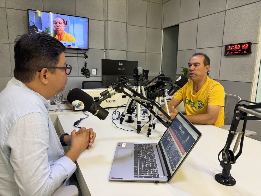 “Flávio Bolsonaro ganhará a eleição com mais de quatro milhões de votos de frente”, diz Aguinaldo Xavier