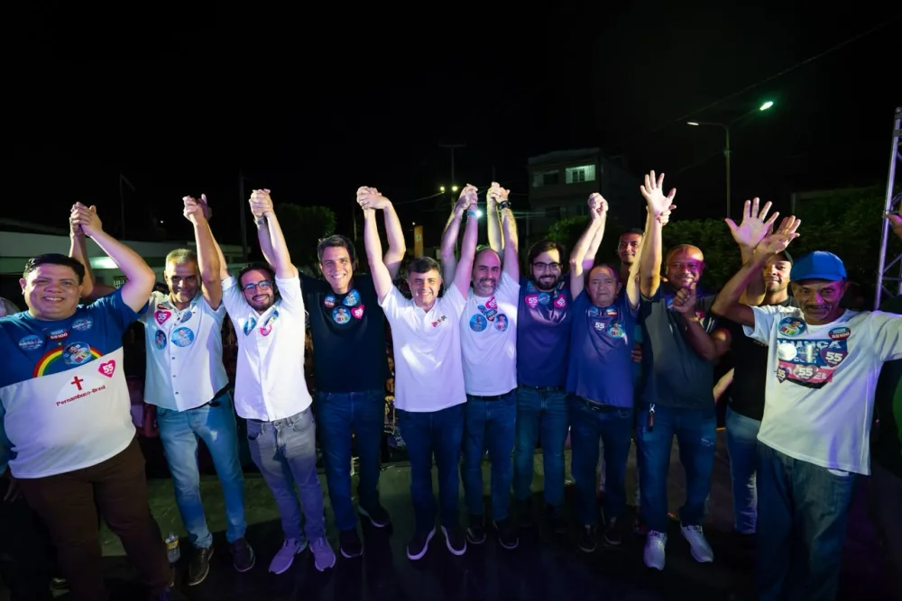Em grande caminhada com Lula da Fonte em Condado, Eduardo da Fonte consolida liderança na Mata Norte de Pernambuco