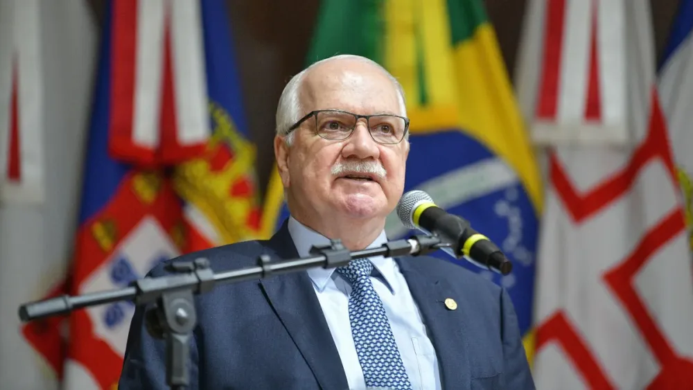Fachin arquiva cinco investigações ligadas ao inquérito das fake news