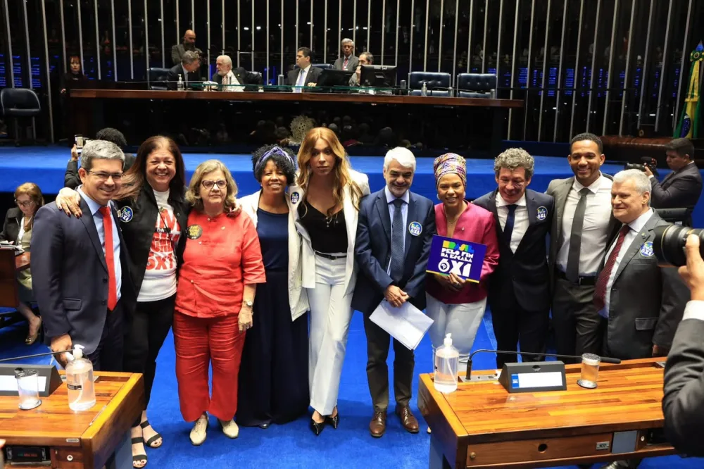 Senado aprova fim da escala 6x1 
