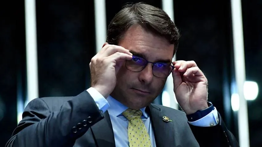 Bancada bolsonarista articula mudanças na regulação da internet e da inteligência artificial