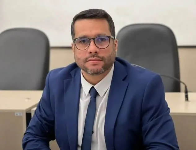Lei aprovada no último dia da gestão Joaquim Neto é questionada pelo MP e beneficia diretamente área de Rafael Preque