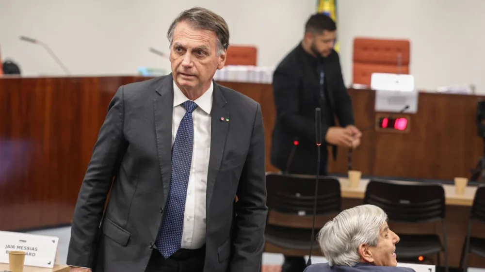 Bolsonaro pede anulação de sua condenação por suposto golpe
