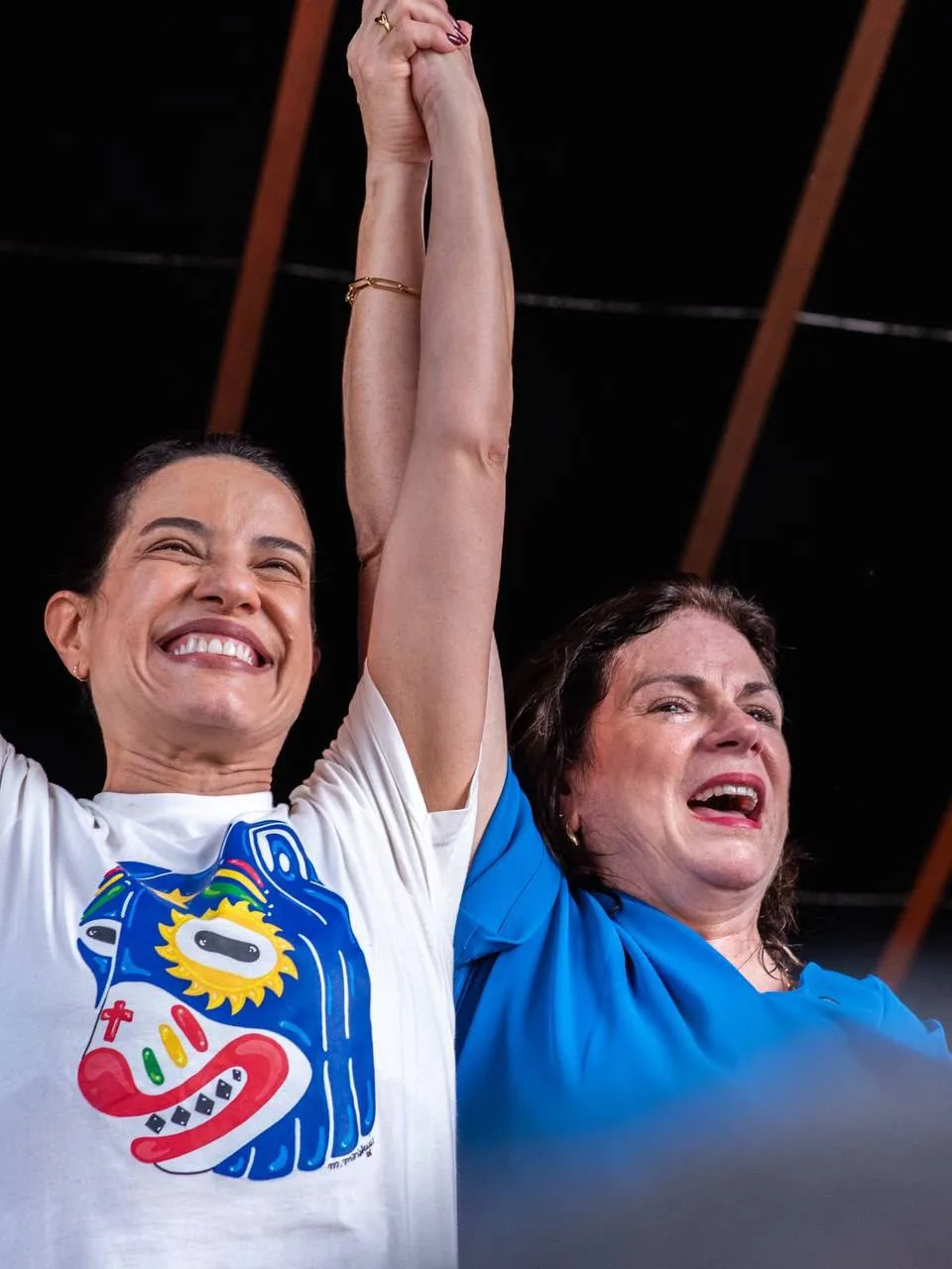 Prefeita Aninha da Ferbom comemora resultado das urnas com aliados no topo da votação em Nazaré da Mata