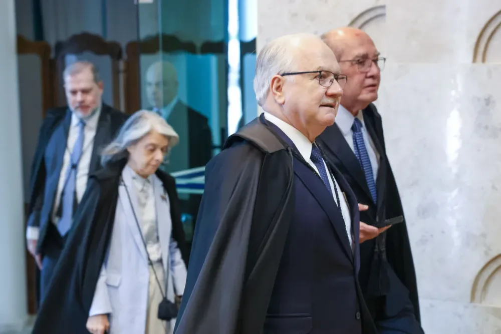 PF vai entregar a Fachin arquivos do caso Master que citam ministros