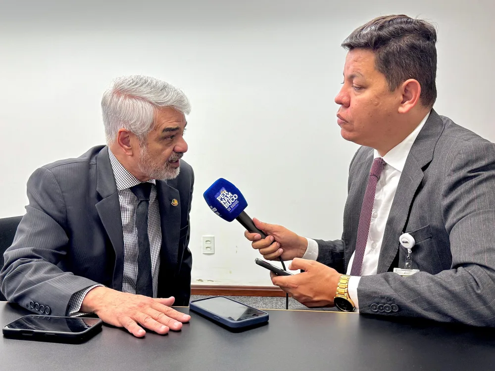 "Não vamos ficar parados esperando uma definição", diz Humberto sobre eventual apoio de Raquel a Lula
