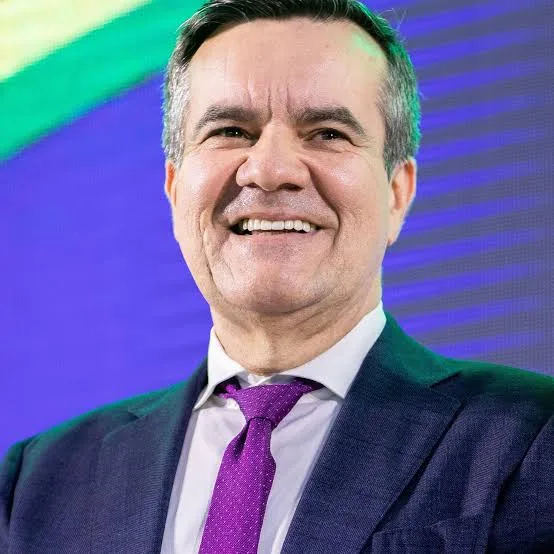Elias Meu Fii alcança 54% de aprovação em enquete do Blog do Alberes Xavier