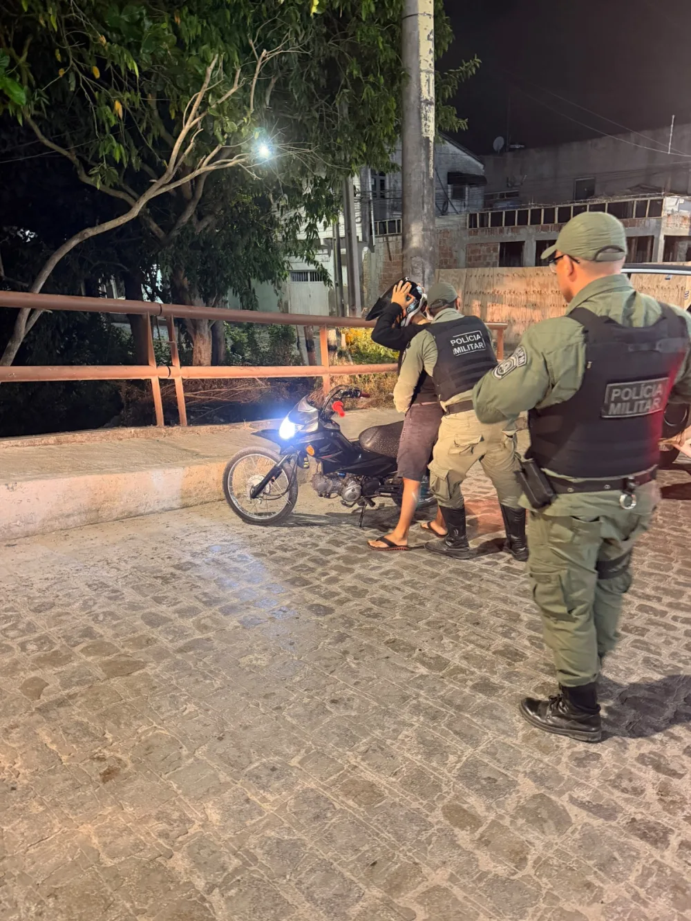 Operação Sossego Urbano realiza 30 autuações e recolhe sete motocicletas em Gravatá