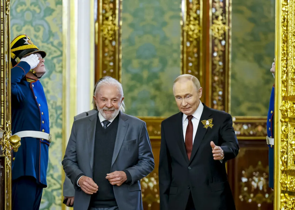 Putin e Zelensky parabenizam Lula por vitória