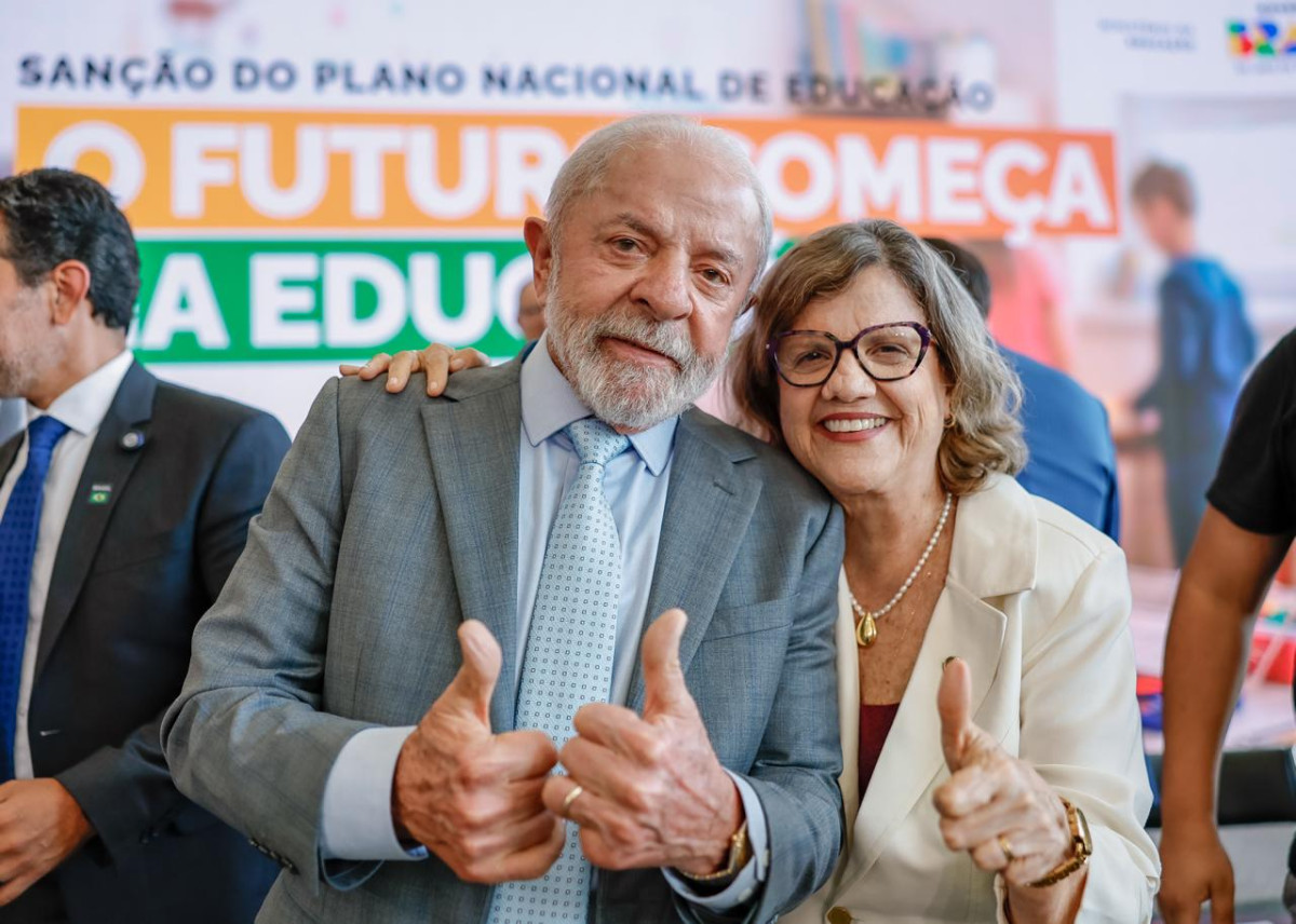 PECs do fim da escala 6x1 e da Segurança Pública na CCJ avançam no Senado