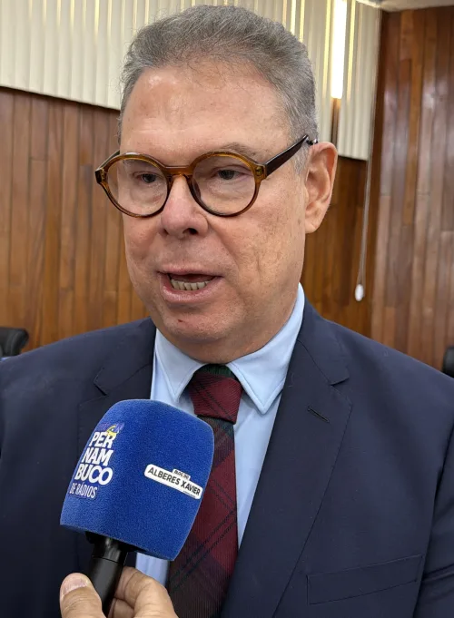 “Tenho um carinho enorme por essa cidade, por esse povo”, diz Dr. Erick Simões, presidente do TRE