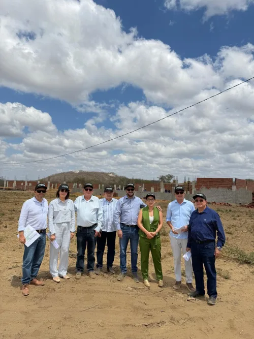 Diretoria e Conselho de Administração do Sicoob Pernambuco visitam obras do maior Centro Sociocultural do Nordeste