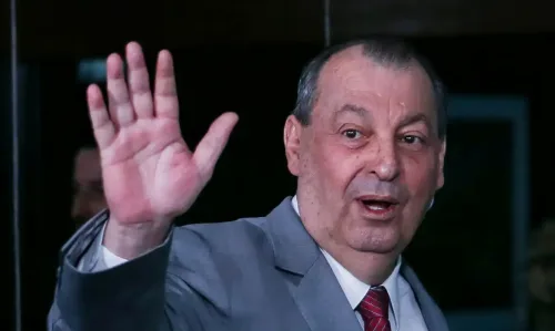Omar Aziz é eleito governador do Amazonas