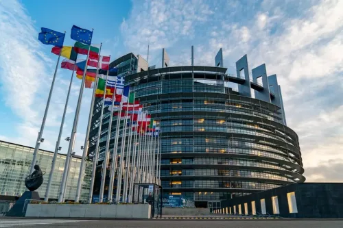 União Europeia estuda restringir entrada de plásticos chineses