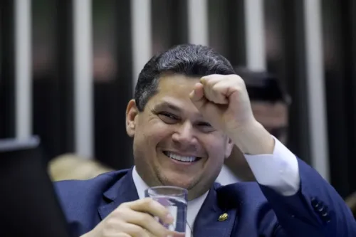 Saulo Cruz