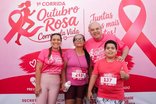Primeira Corrida Outubro Rosa reúne população e é sucesso em Buenos Aires