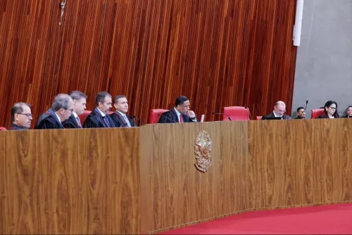 Agressão contra mulheres torna candidatos inelegíveis, diz TSE