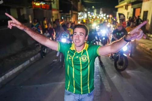 Gilson Machado Filho lota as ruas de Catende e Palmares em carreatas do 22 e manda recado: "Não vão nos calar"