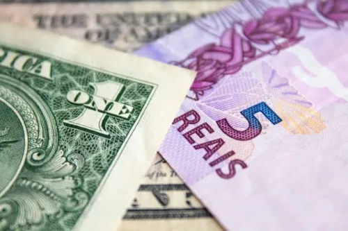 Real cai mais de 10% frente ao dólar após reeleição de Lula
